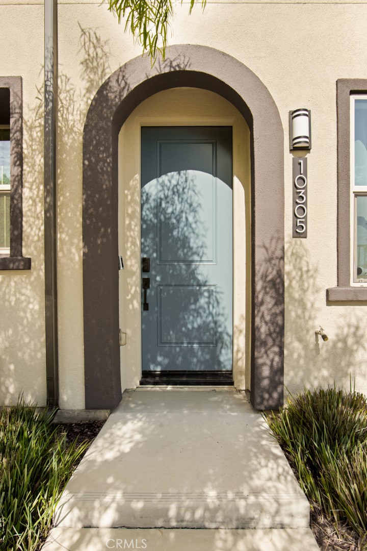 10305 Triple Crown Lane