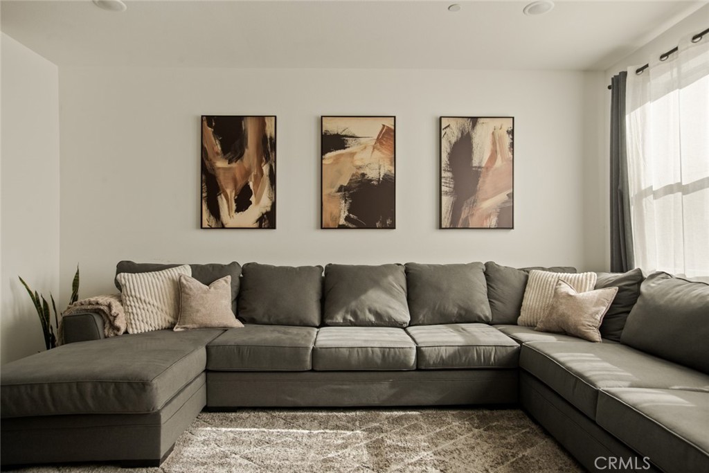 10305 Triple Crown Lane