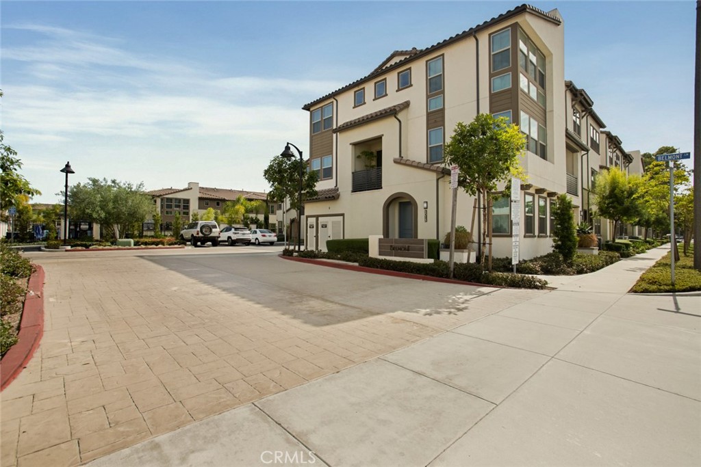 10305 Triple Crown Lane