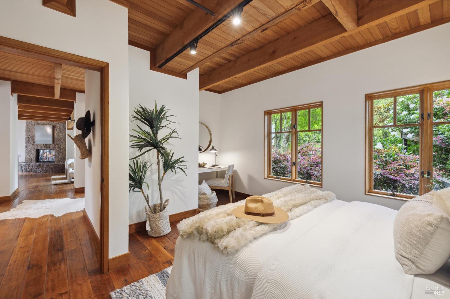 380 San Geronimo Valley Dr