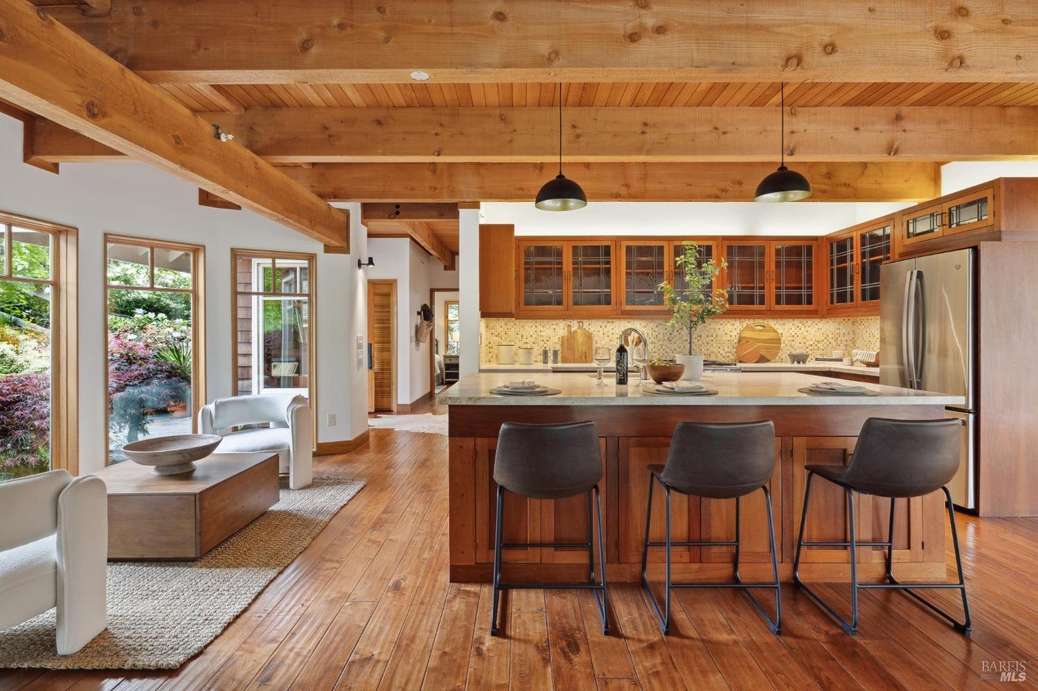 380 San Geronimo Valley Dr