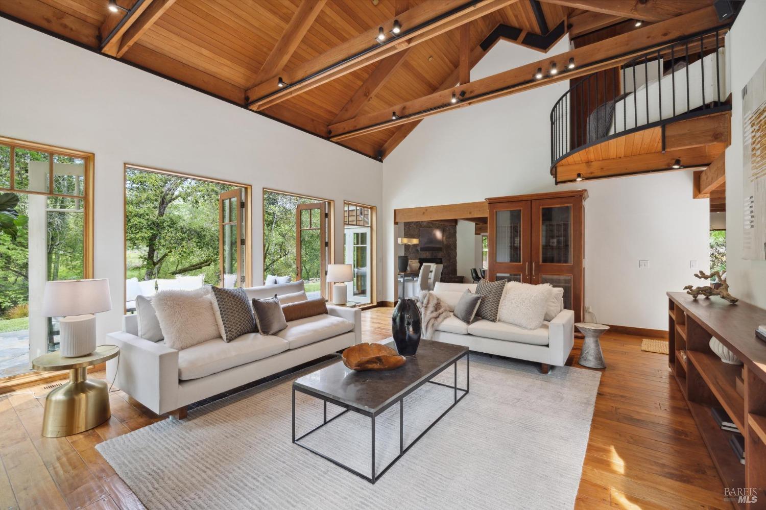 380 San Geronimo Valley Dr