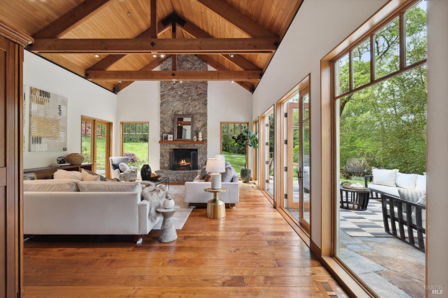 380 San Geronimo Valley Dr