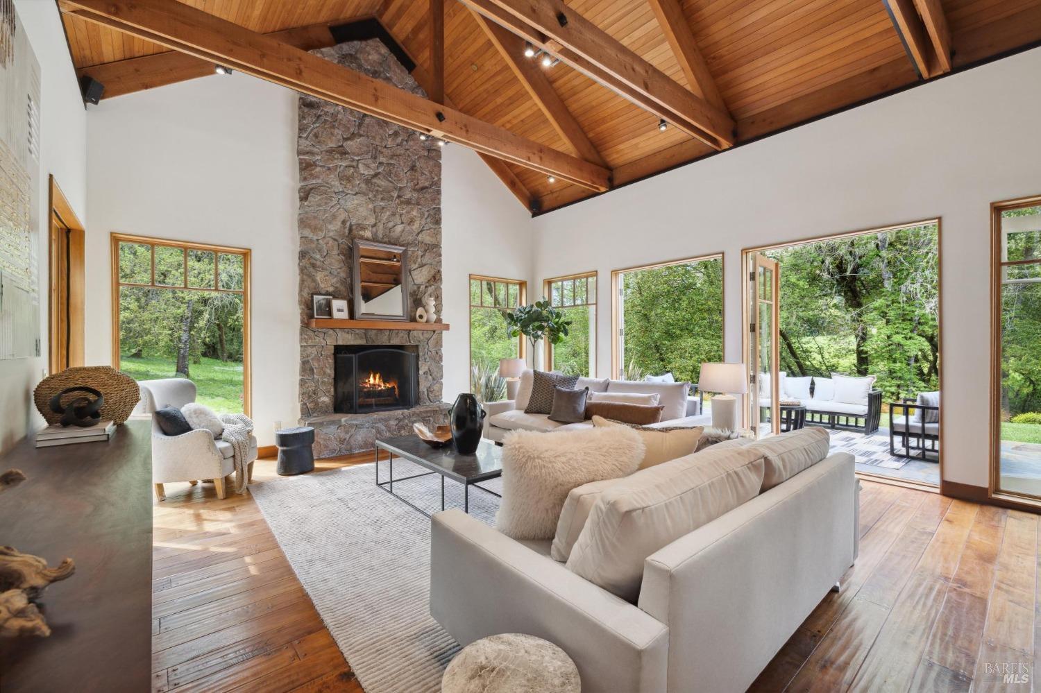 380 San Geronimo Valley Dr