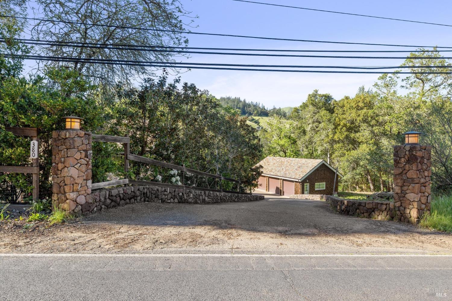 380 San Geronimo Valley Dr