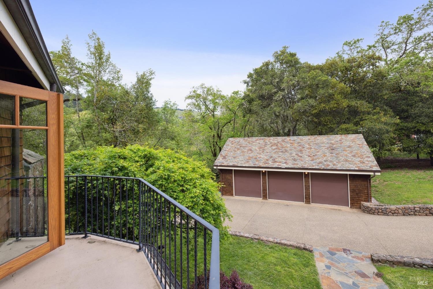 380 San Geronimo Valley Dr