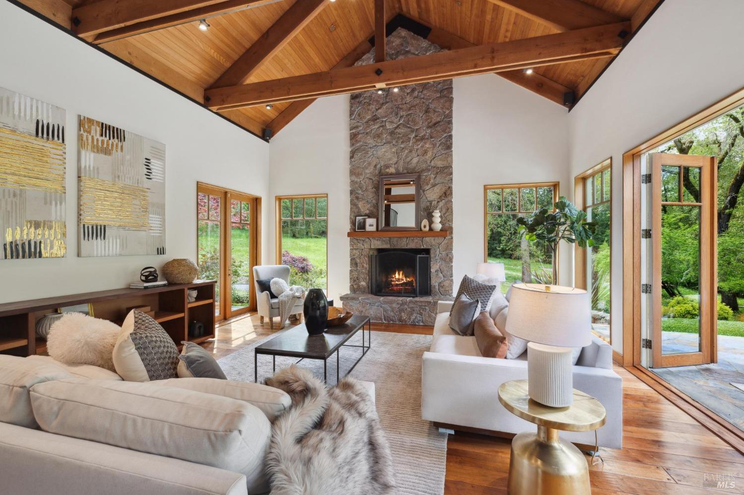 380 San Geronimo Valley Dr