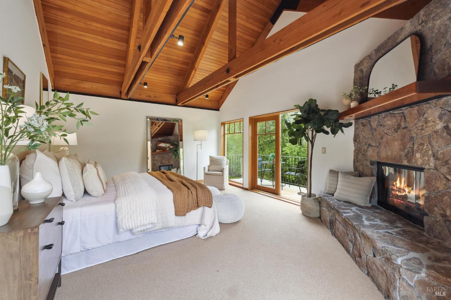 380 San Geronimo Valley Dr