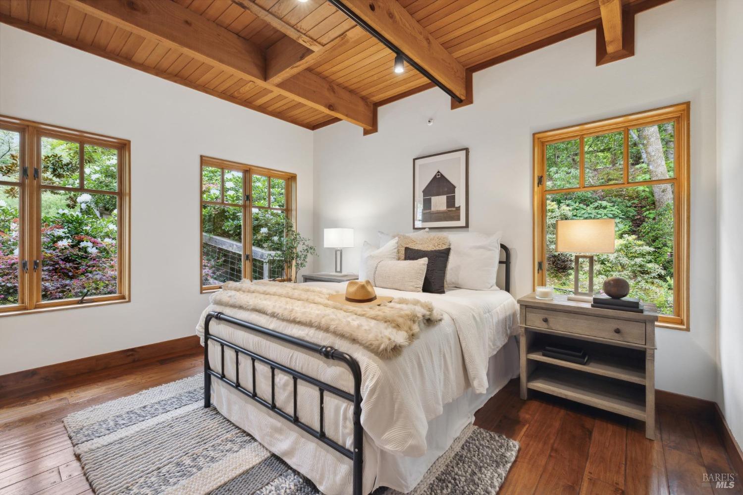 380 San Geronimo Valley Dr