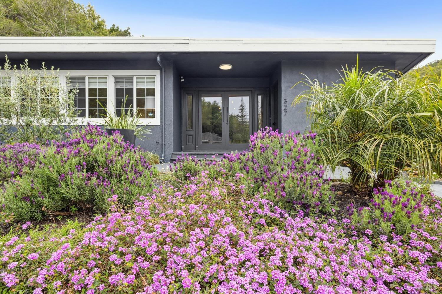 327 Mountain View Ave