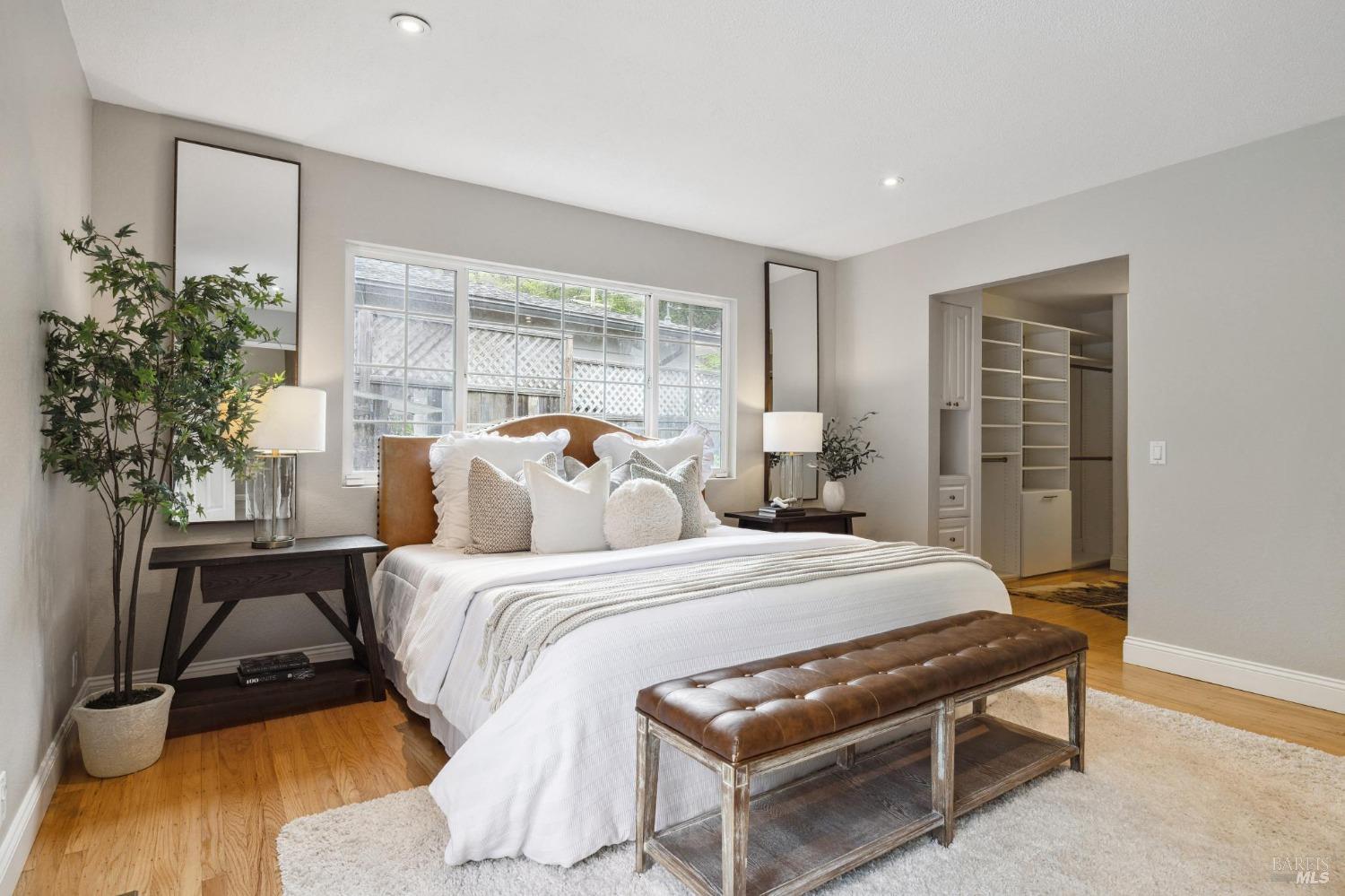 327 Mountain View Ave