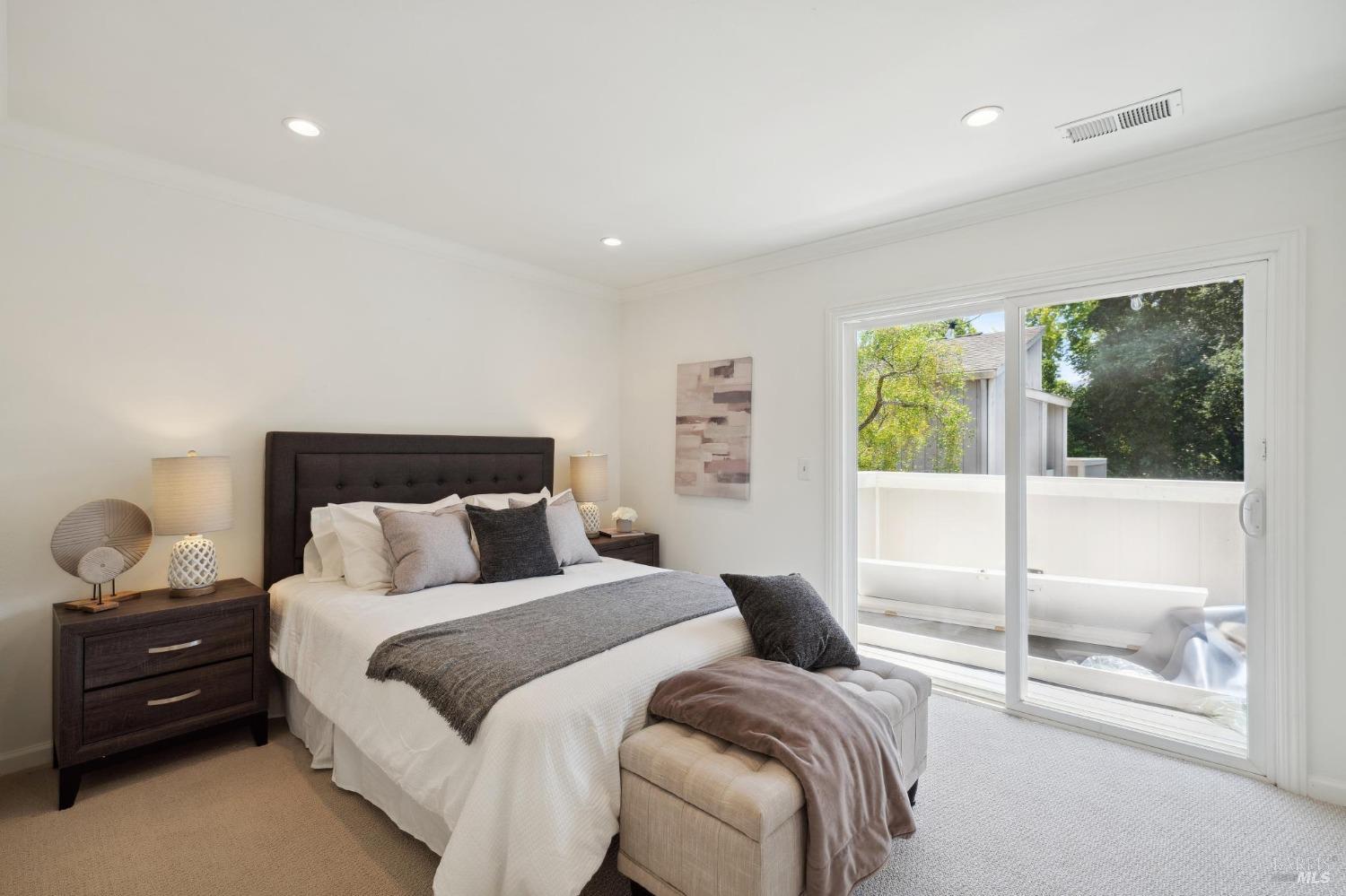 864 Tamalpais Ave #E