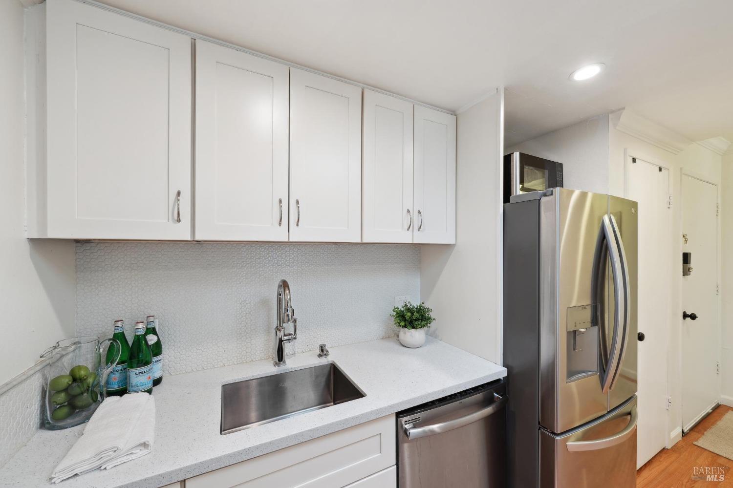 864 Tamalpais Ave #E