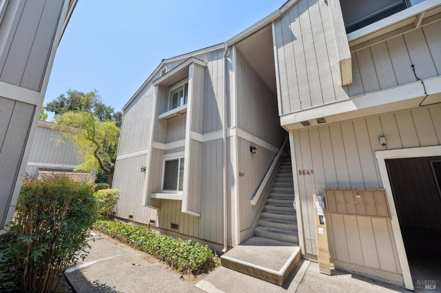 864 Tamalpais Ave #E