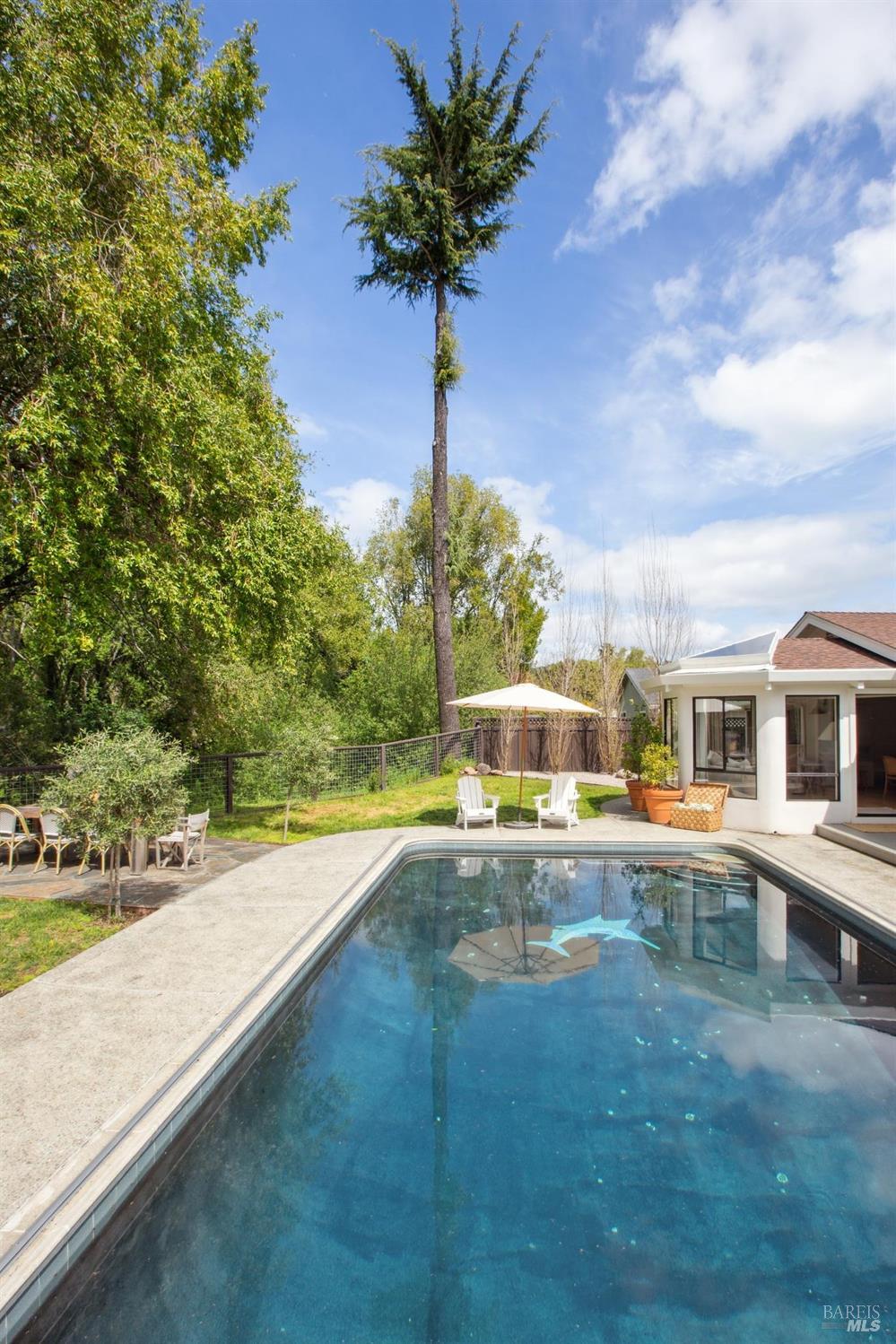 610 Calle De La Mesa