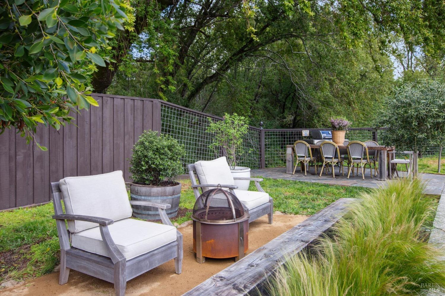 610 Calle De La Mesa