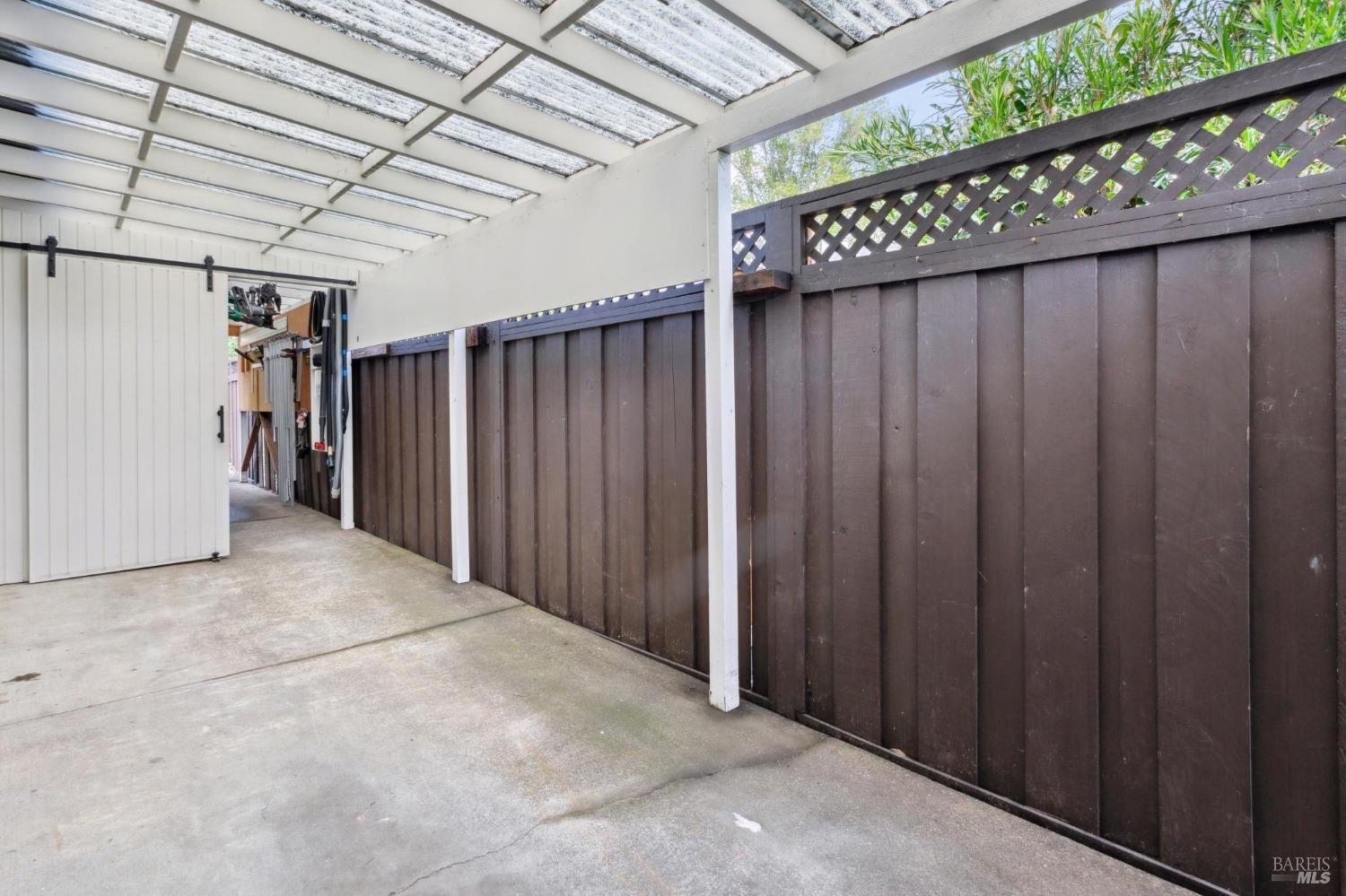 610 Calle De La Mesa