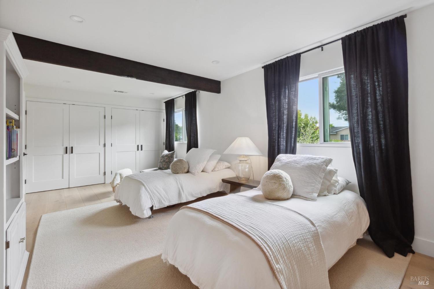 610 Calle De La Mesa