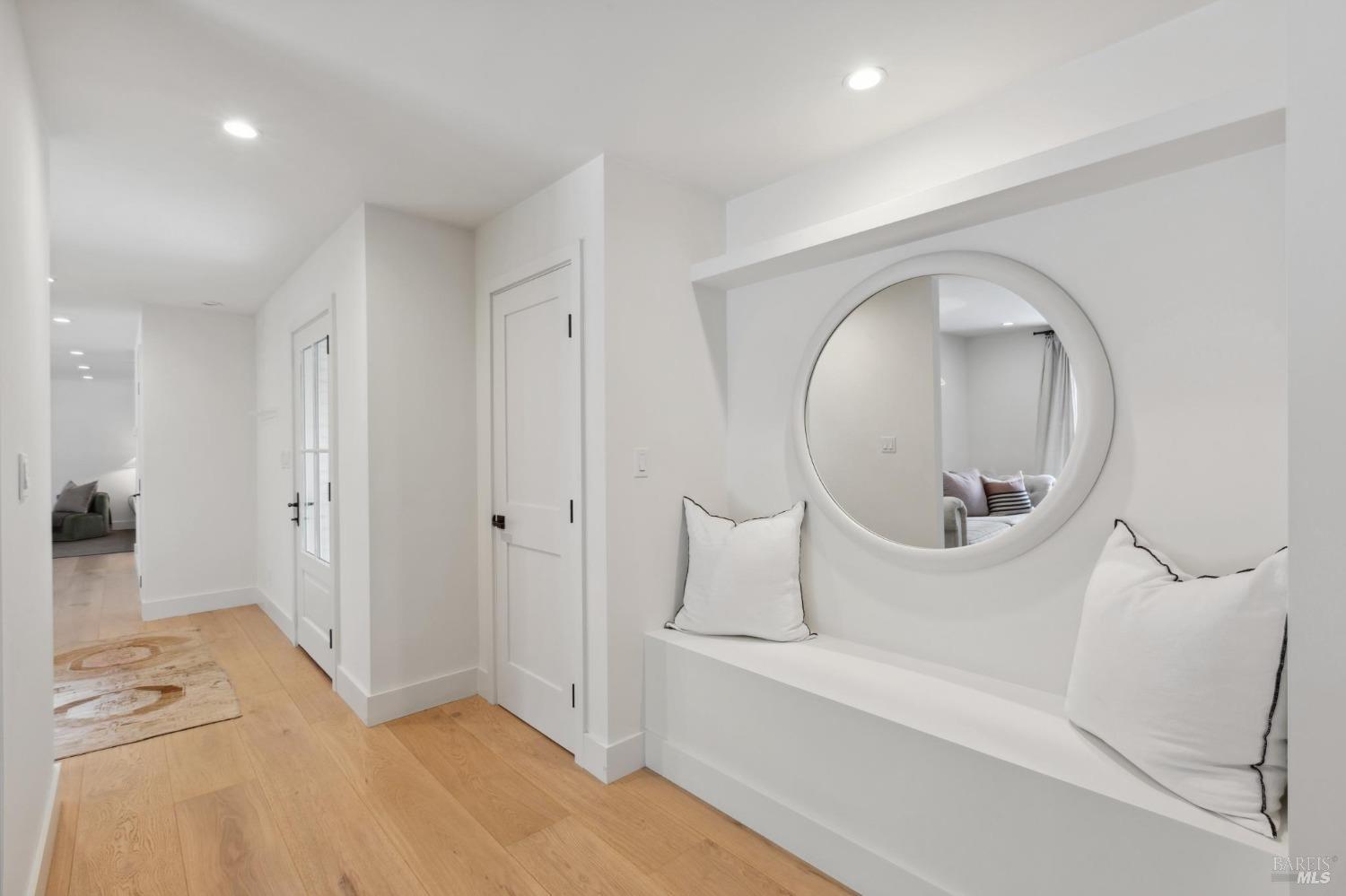 610 Calle De La Mesa