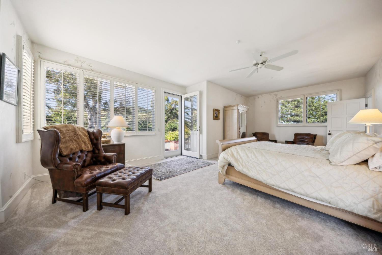 133 Deer Park Ave