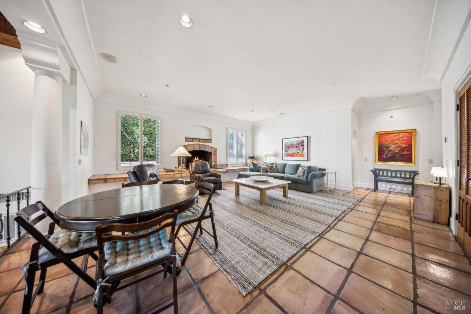 133 Deer Park Ave