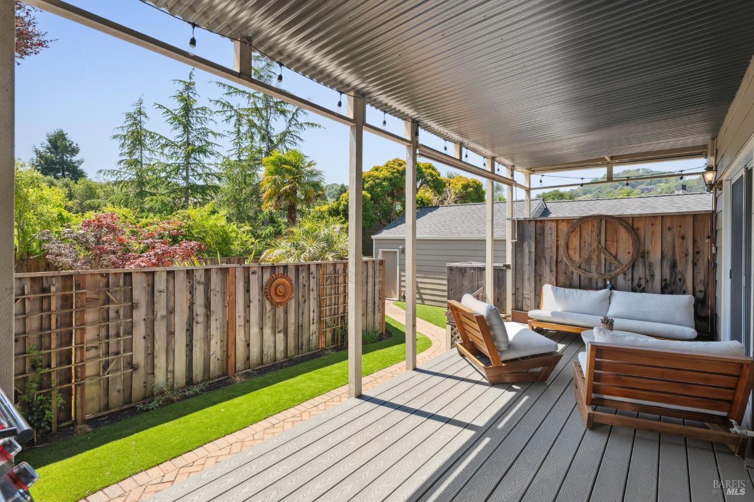 34 Creekside Ct
