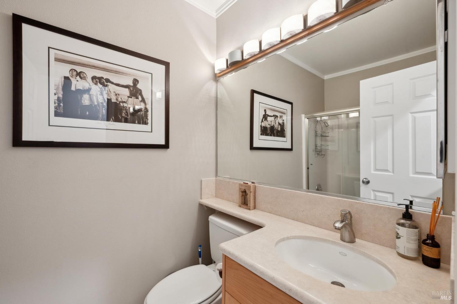 34 Creekside Ct