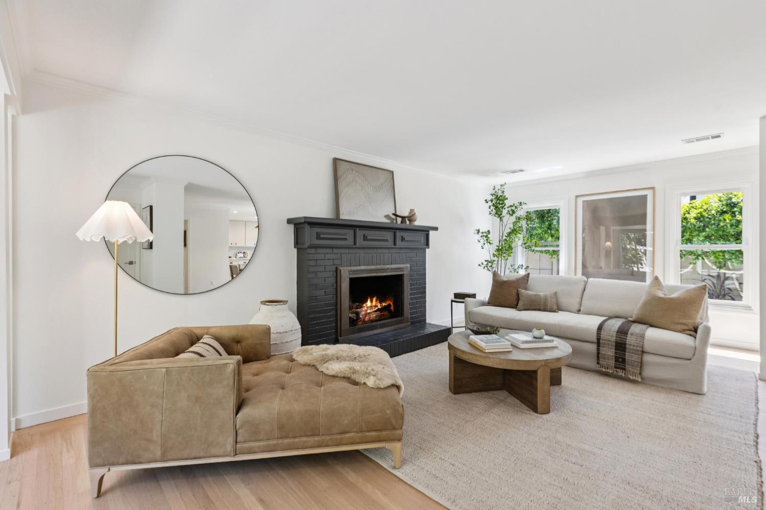 317 Holcomb Ave