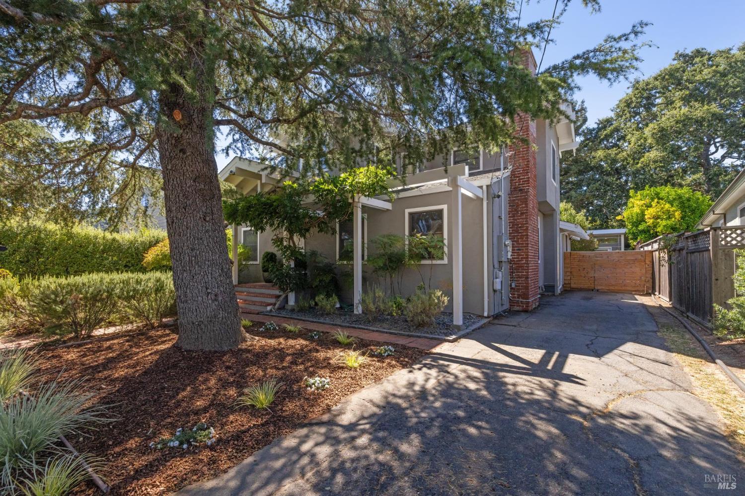 69 Broadmoor Ave