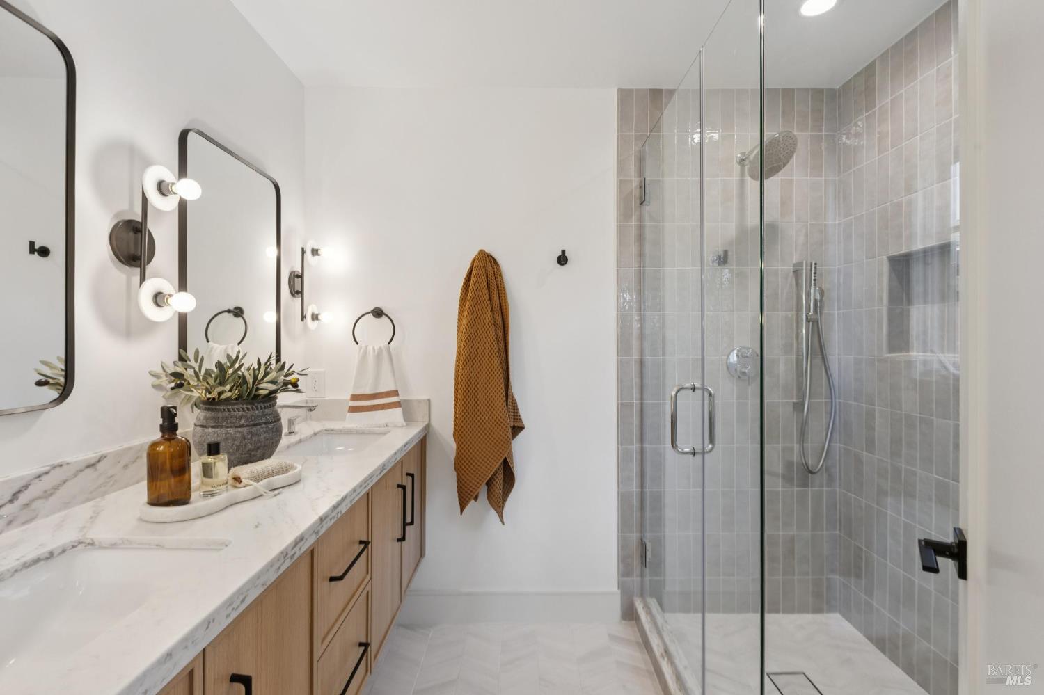11 Berens Dr