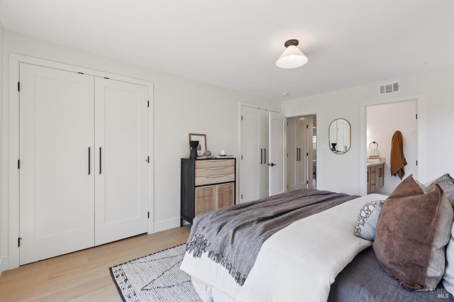 11 Berens Dr