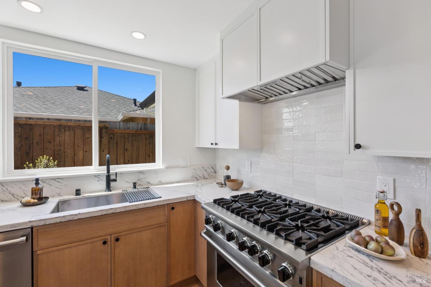 11 Berens Dr