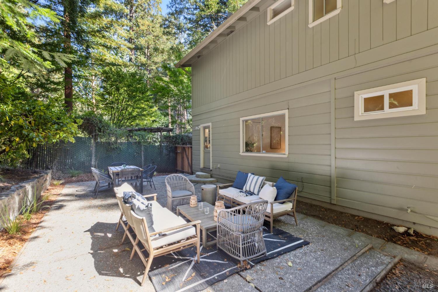 246 Madrone Ave