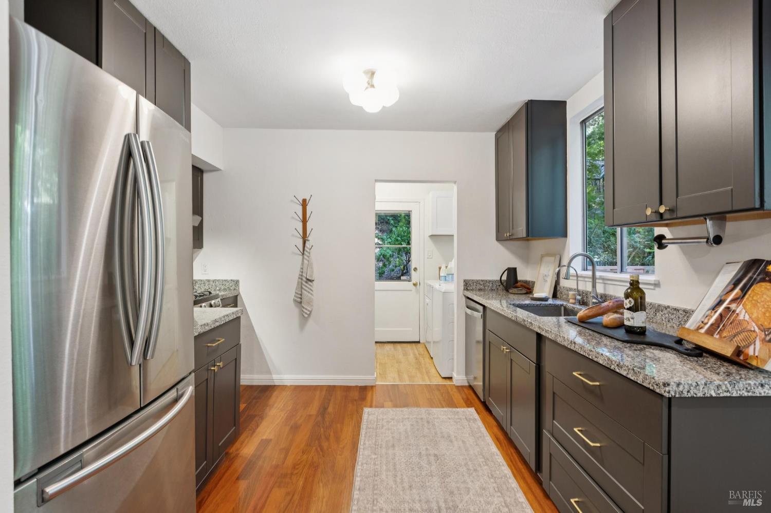 246 Madrone Ave