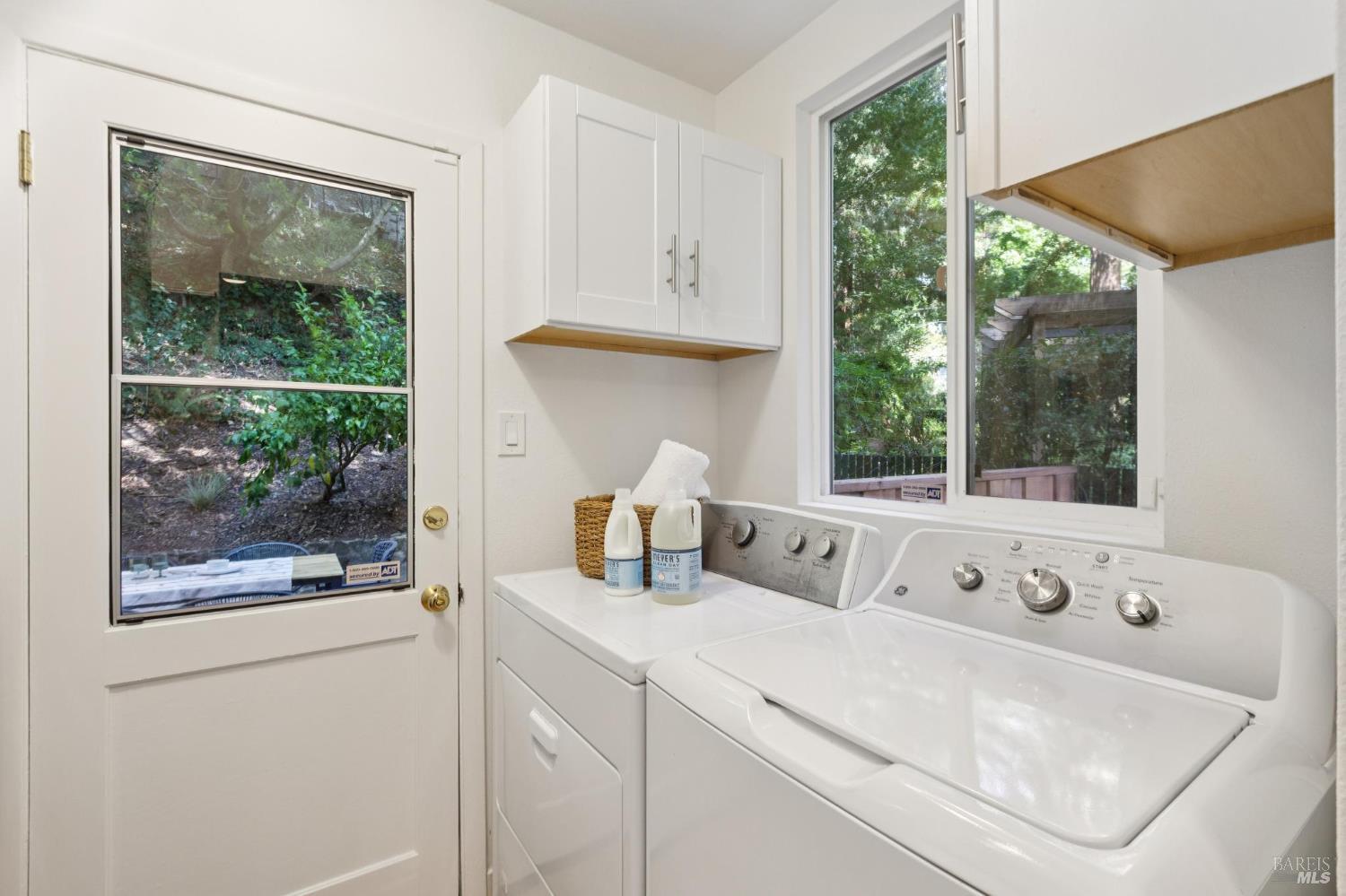 246 Madrone Ave