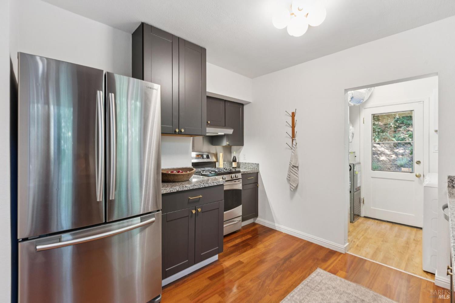 246 Madrone Ave