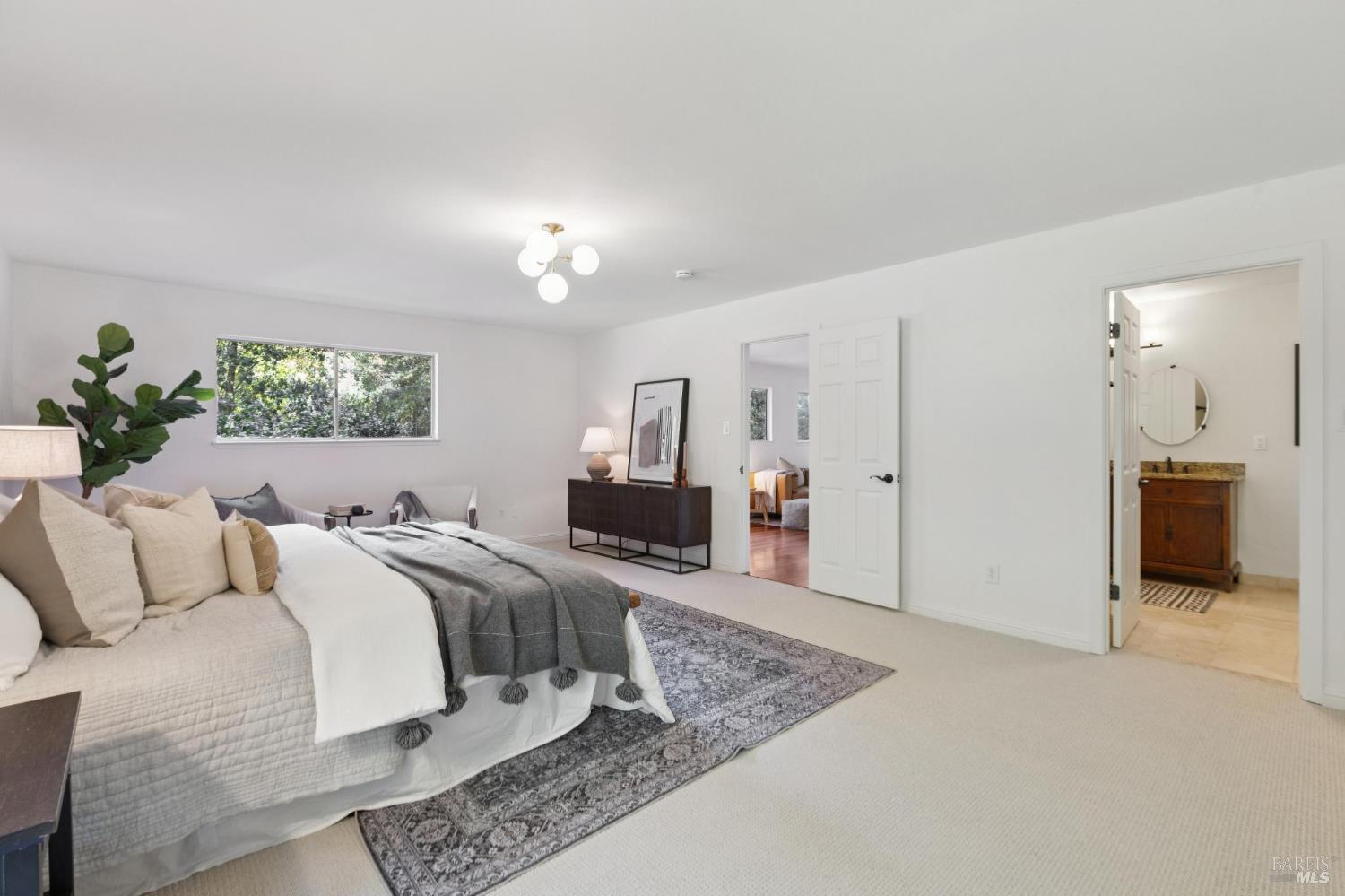 246 Madrone Ave