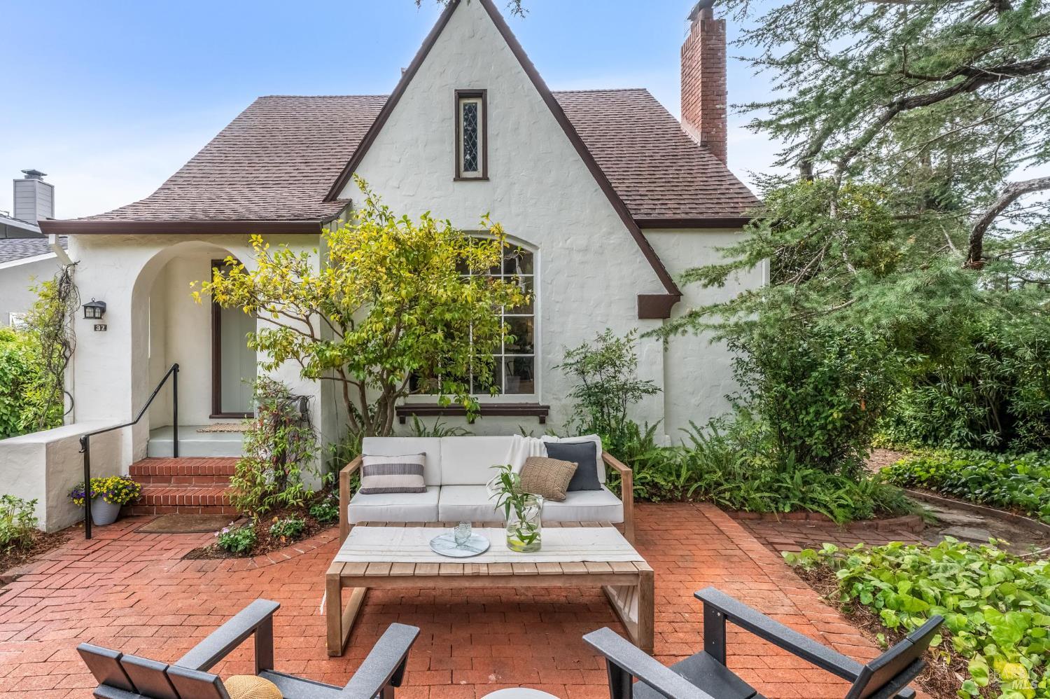 37 Rutherford Ave Unit:  