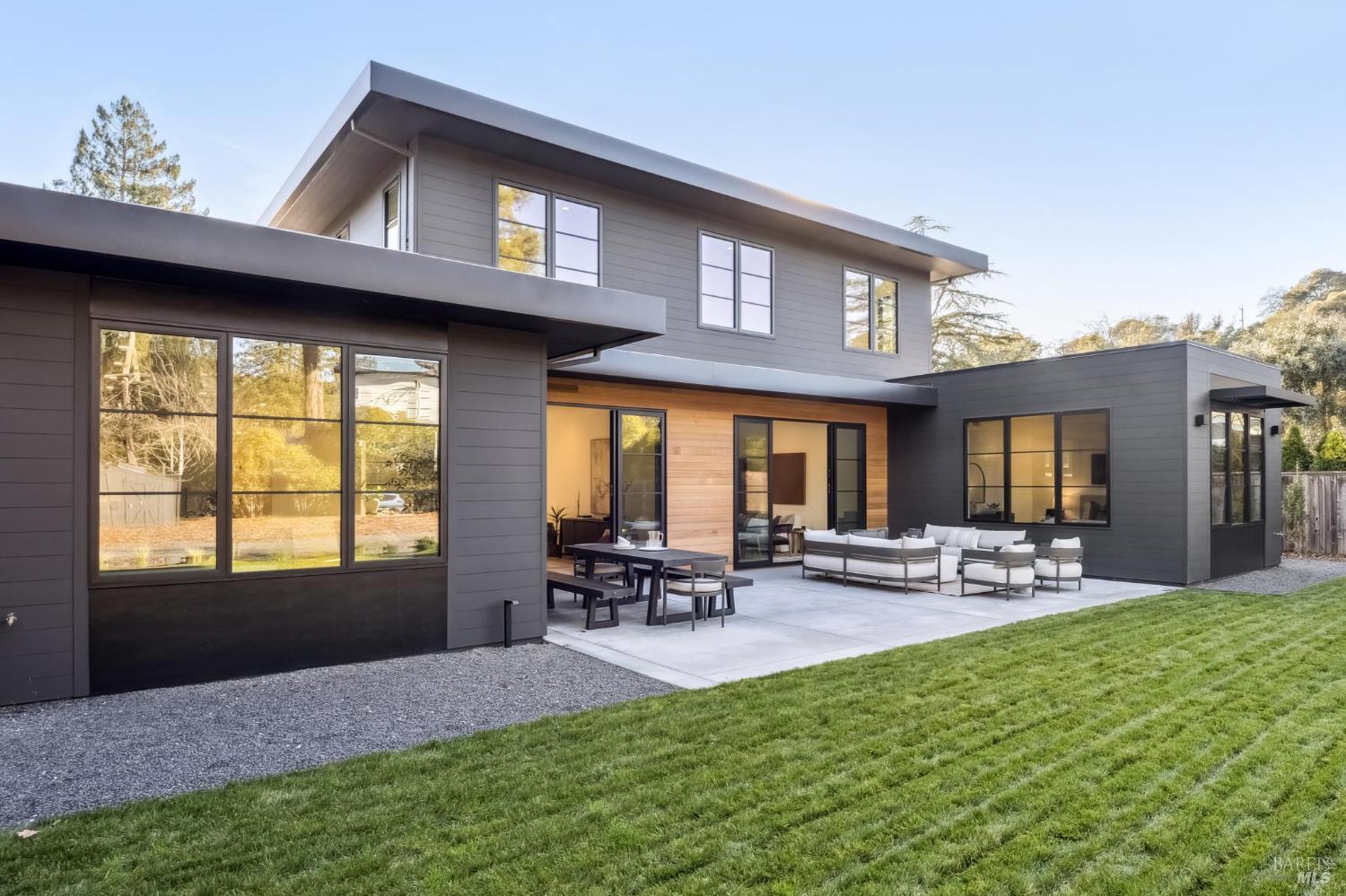 33 Fawn Drive