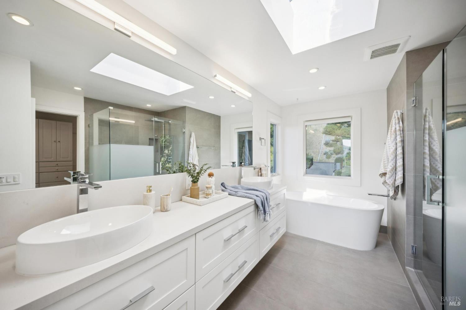 65 Valley View Avenue