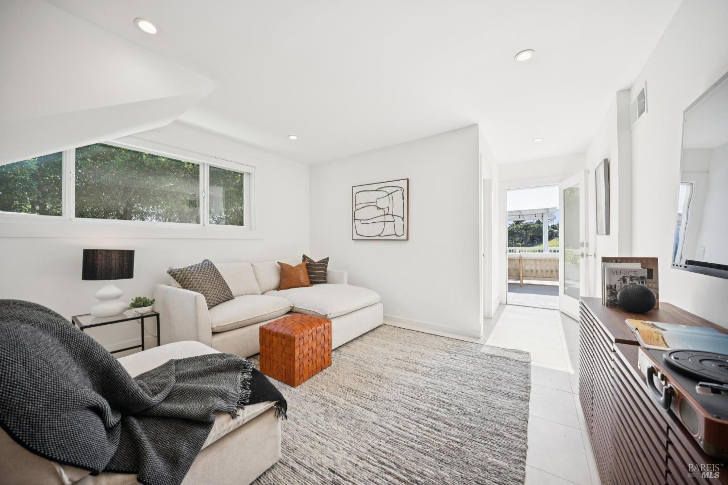 65 Valley View Avenue