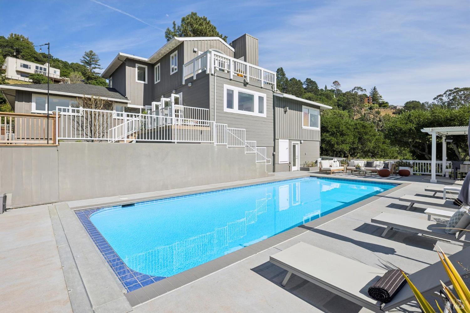 65 Valley View Avenue