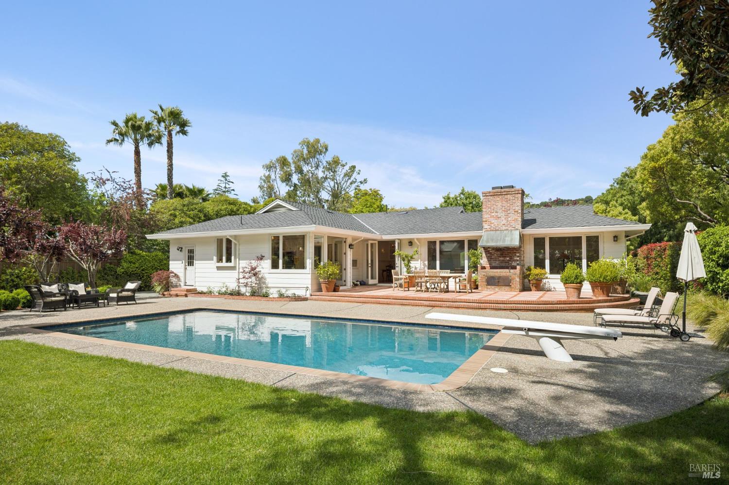 1199 Butterfield Road