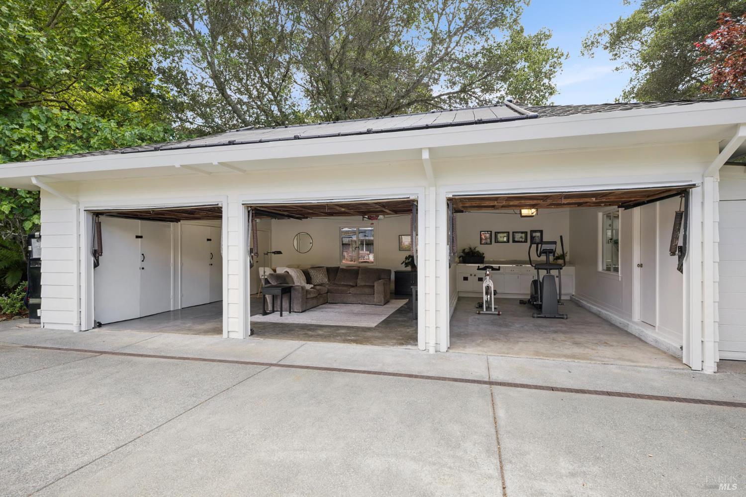 1199 Butterfield Road