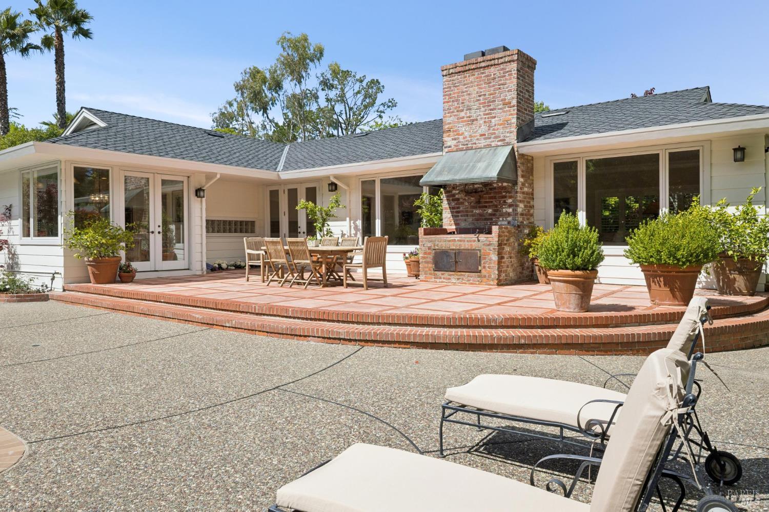 1199 Butterfield Road