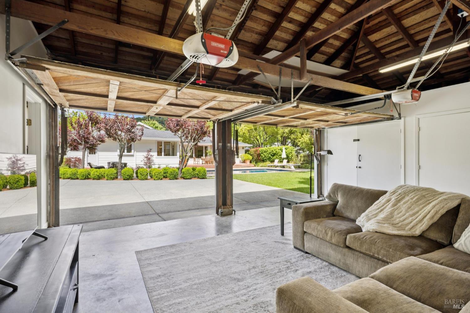 1199 Butterfield Road