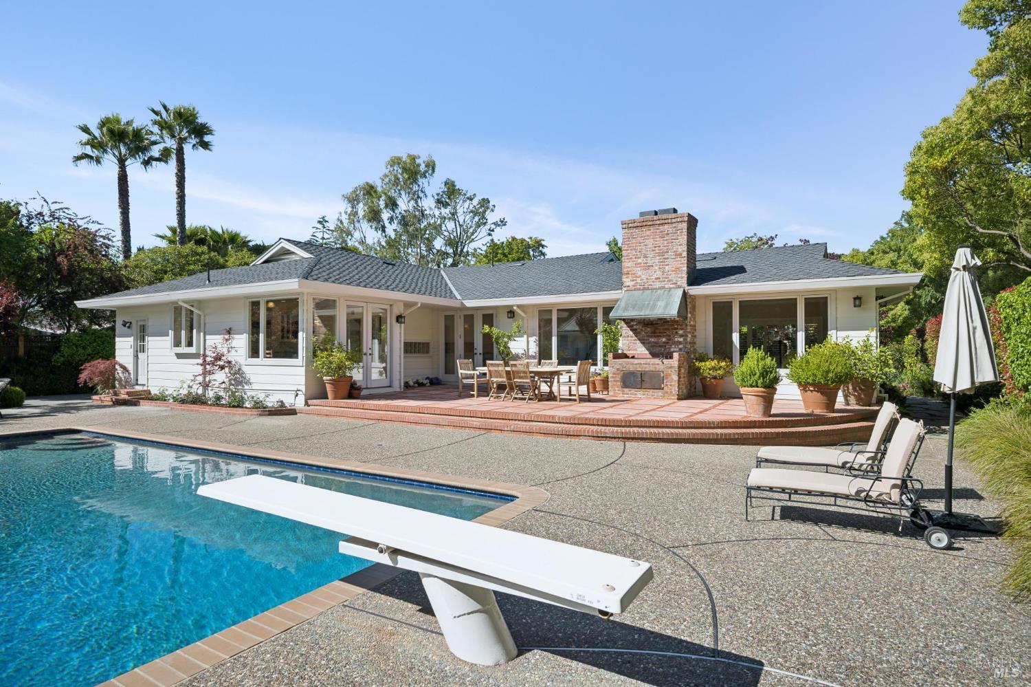 1199 Butterfield Road