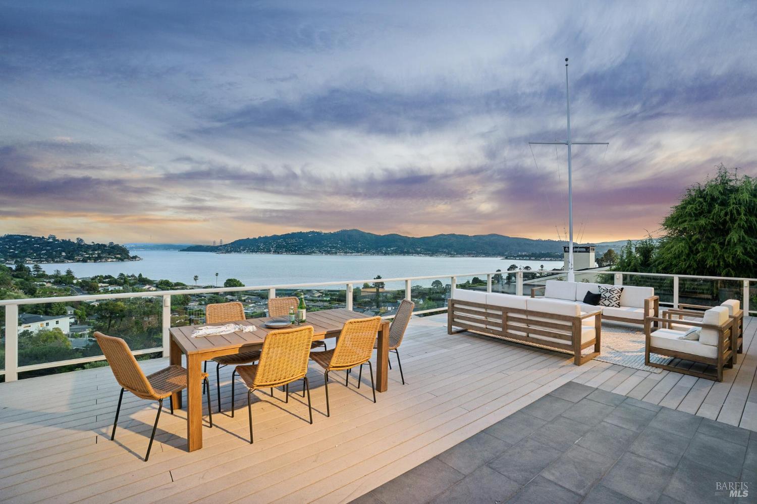7 Francisco Vista Court