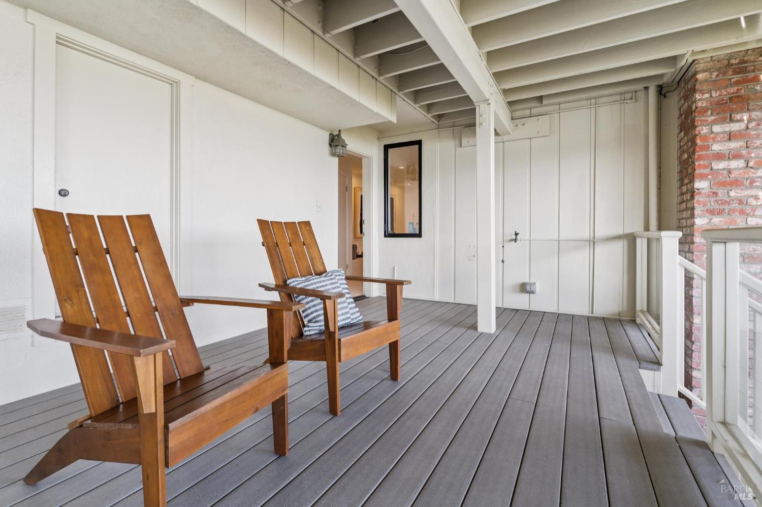7 Francisco Vista Court