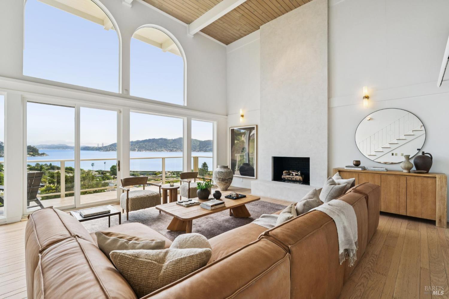 7 Francisco Vista Court